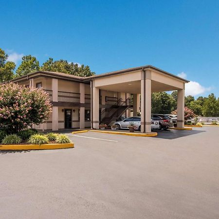 Best Western - Mckenzie Motel Bagian luar foto